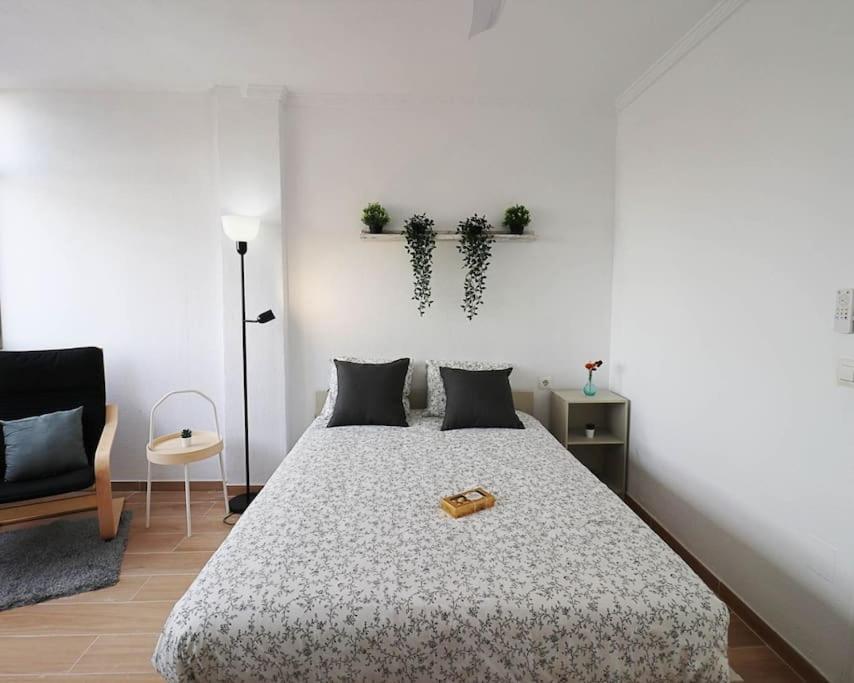 Brand New Apartment. 400 Meters Best Beach Торевьиа Экстерьер фото